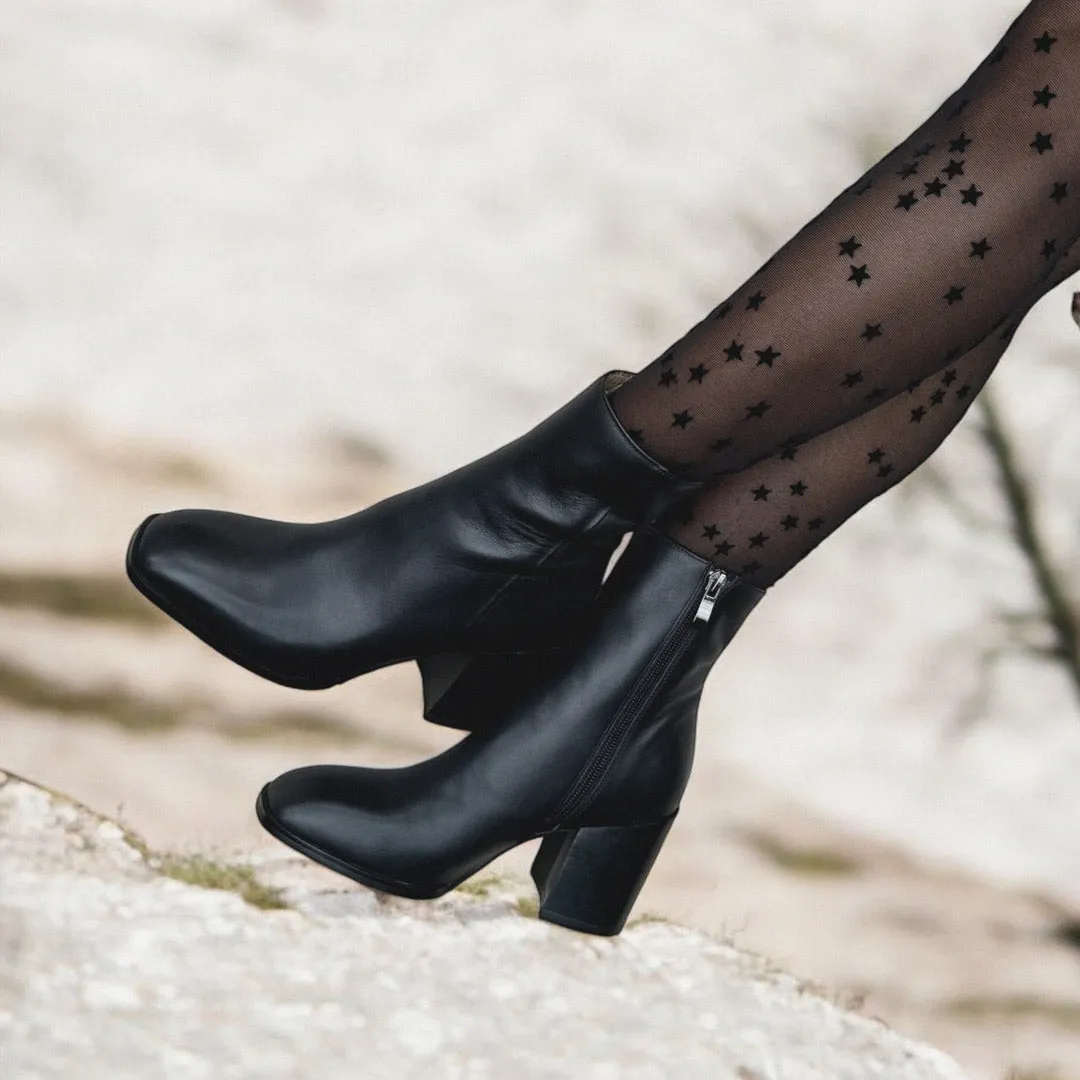 *BELGO - black chunky heel ankle boot