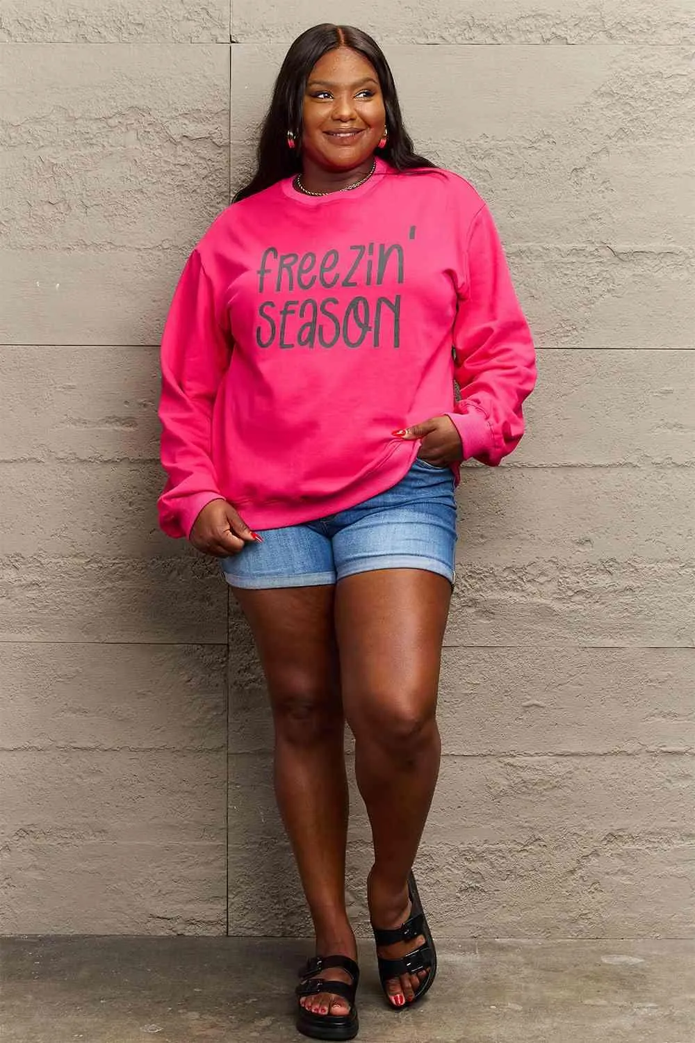 Cozy Winter Vibes Oversized Graphic Pullover Sweatshirt - Stay Warm in Style