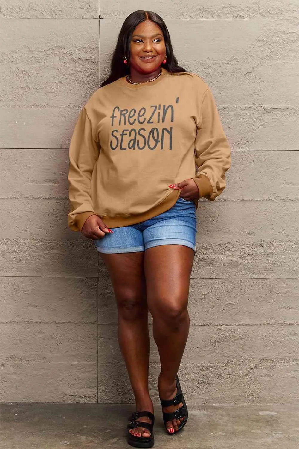 Cozy Winter Vibes Oversized Graphic Pullover Sweatshirt - Stay Warm in Style