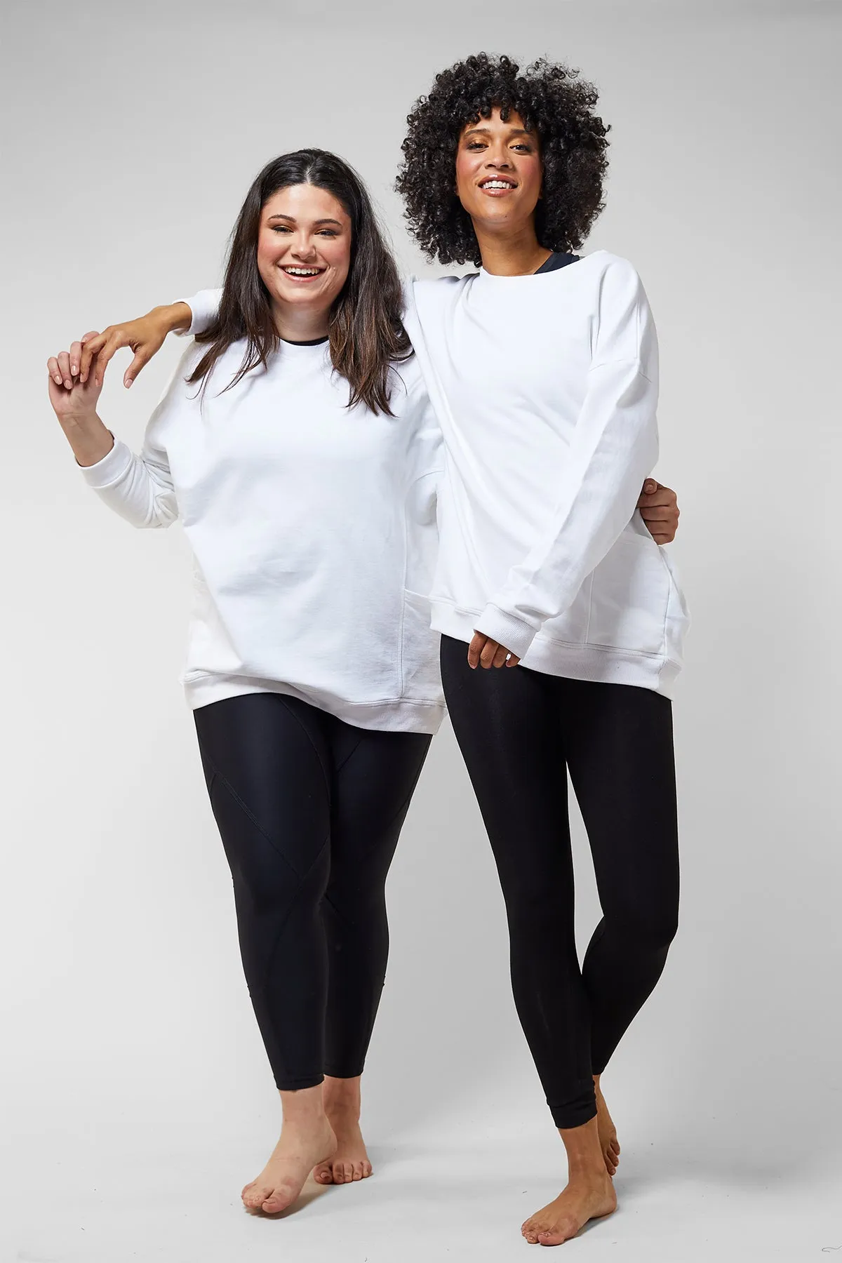 Leggings with Thermal Brushed Fabric Black   Relaxed Fit Sweatshirt With Pockets White