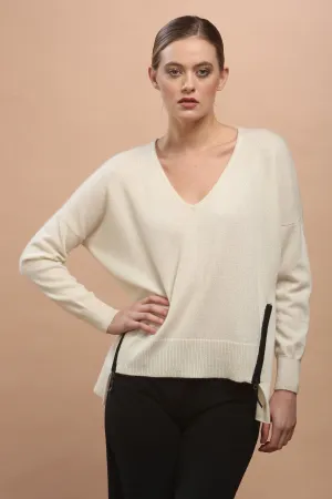 Zipper Trimmed V neck Cashmere Sweater