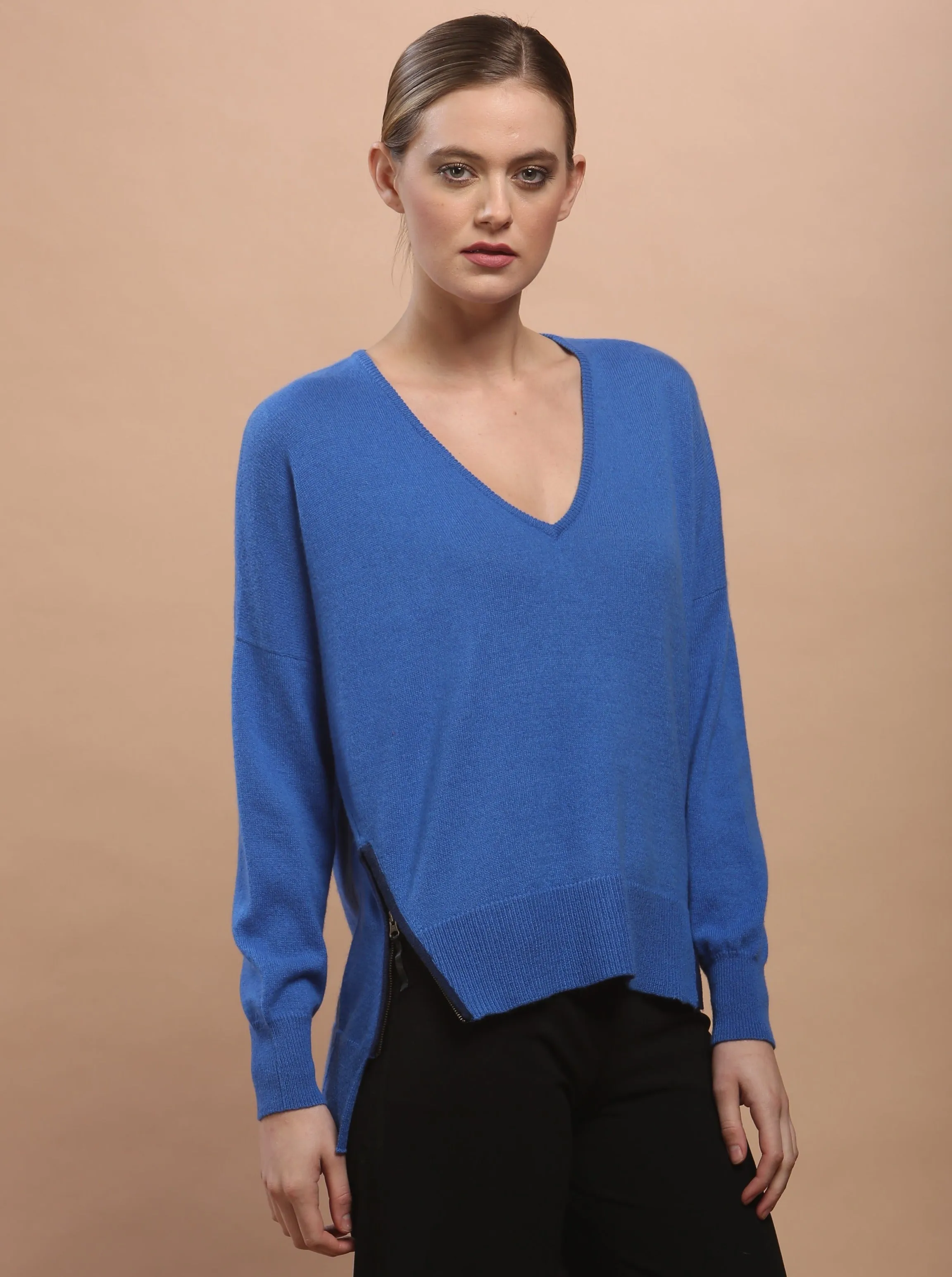 Zipper Trimmed V neck Cashmere Sweater